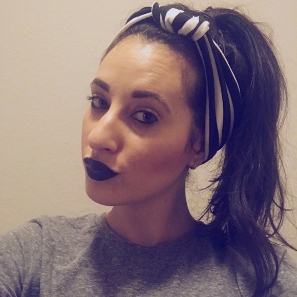 Meet your Posher, Sam - Picture 1 of 1